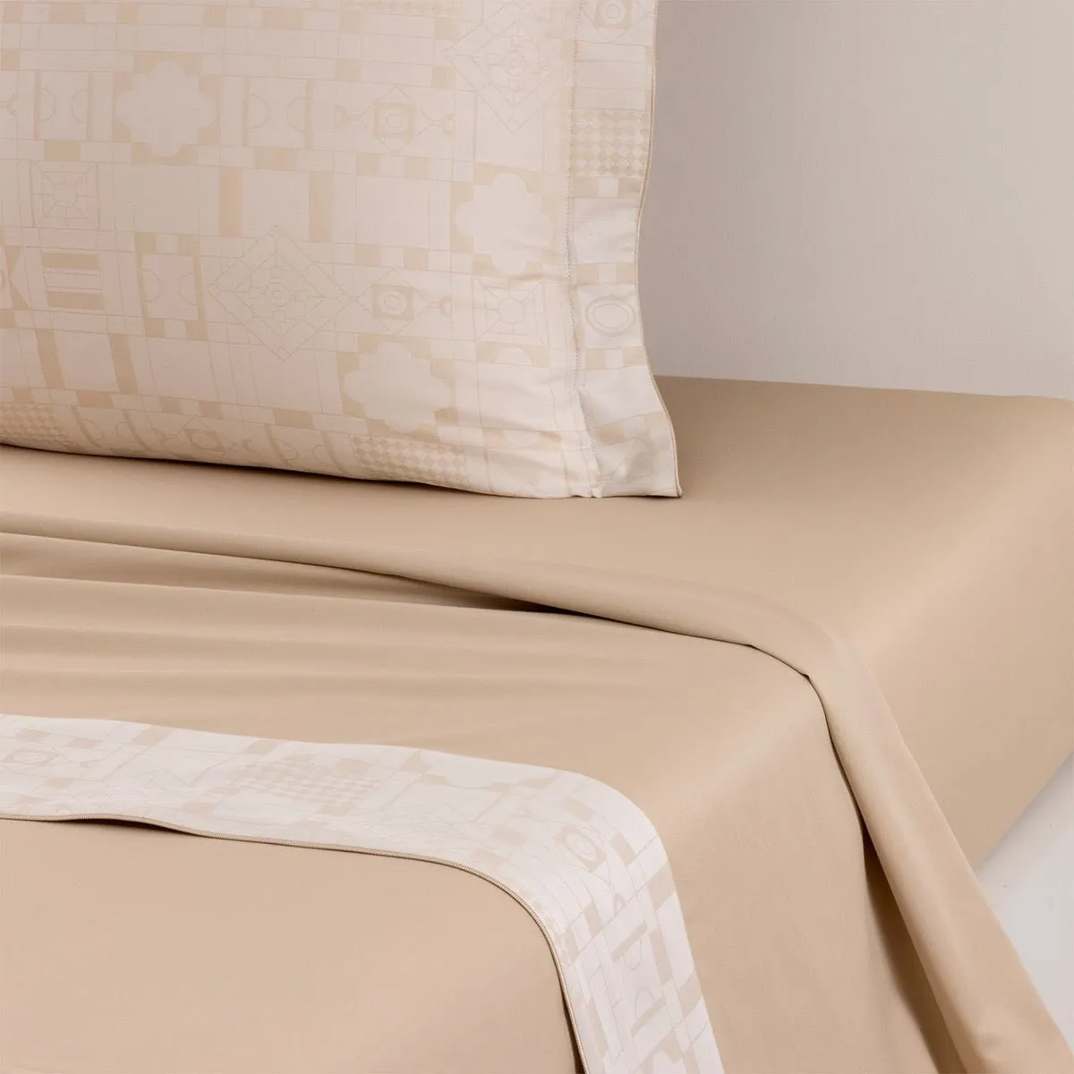 Allure Bedding by Yves Delorme - Organic Cotton