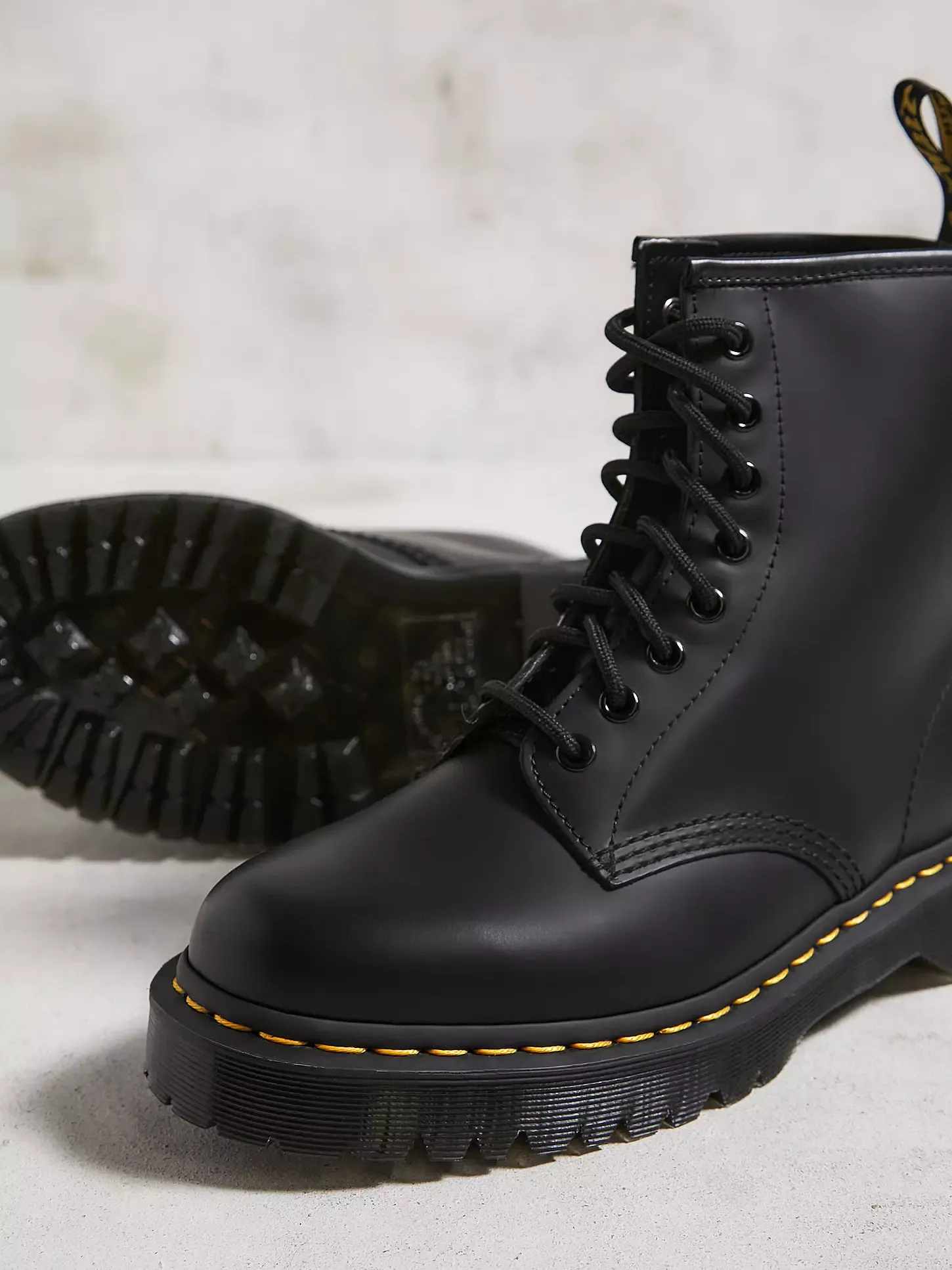 DR. MARTENS 1460 BEX BLACK SMOOTH